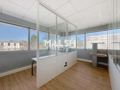 A louer bureaux rénovés de 260m² à Bron