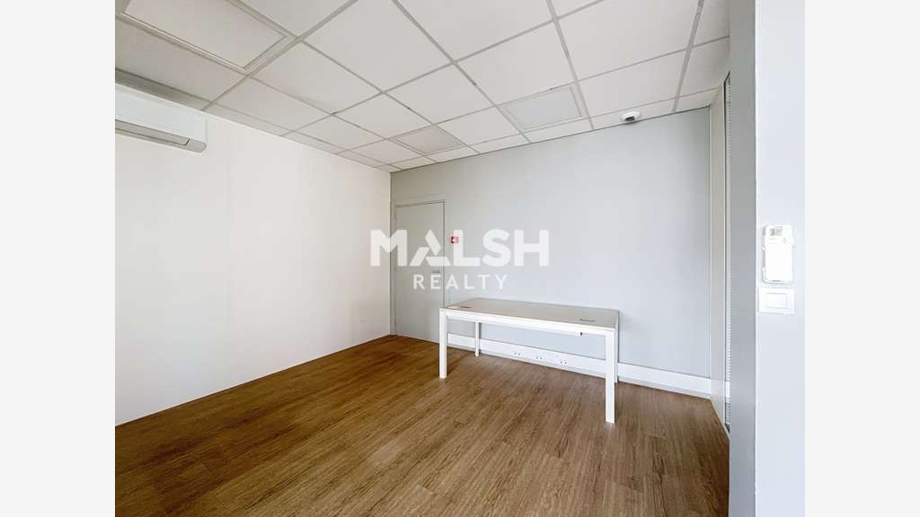 A louer bureaux rénovés de 260m² à Bron