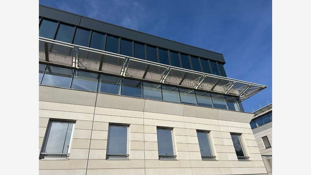 A louer bureaux dans parc du Chêne à Bron