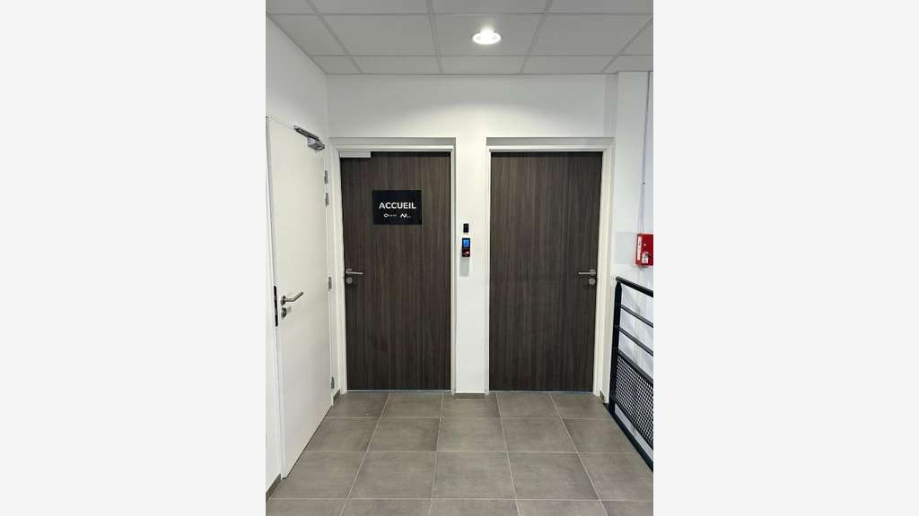 A louer bureaux dans parc du Chêne à Bron