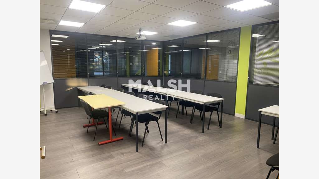 Bureaux à louer à partir de 15,60m² à Bron