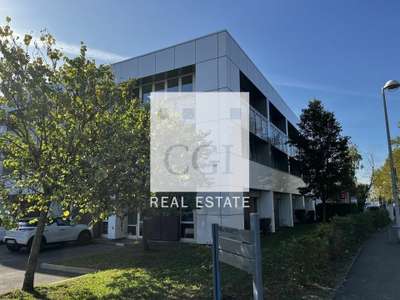 Bureaux 181m² lumineux, fonctionnels à louer Bron 