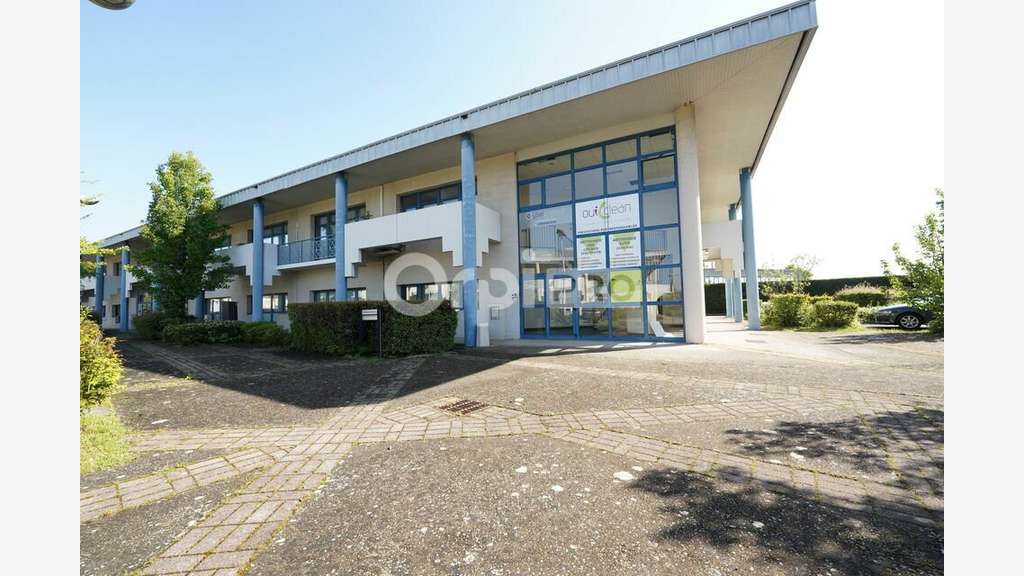 Bureaux de 284m² à louer à Bron