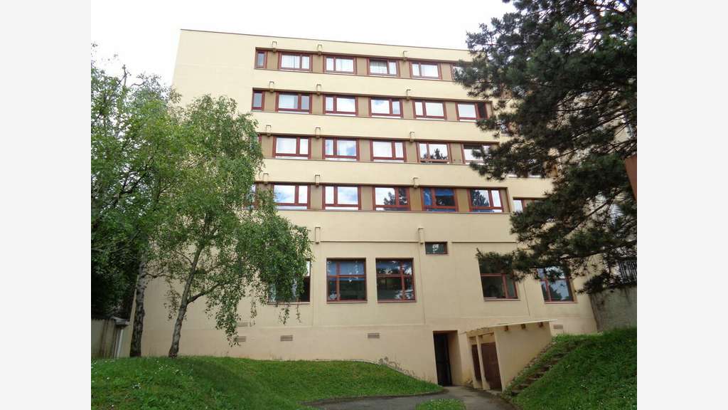 BRON - BUREAUX à louer