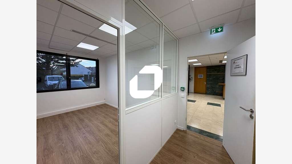 A louer Bureaux 163m² Bron