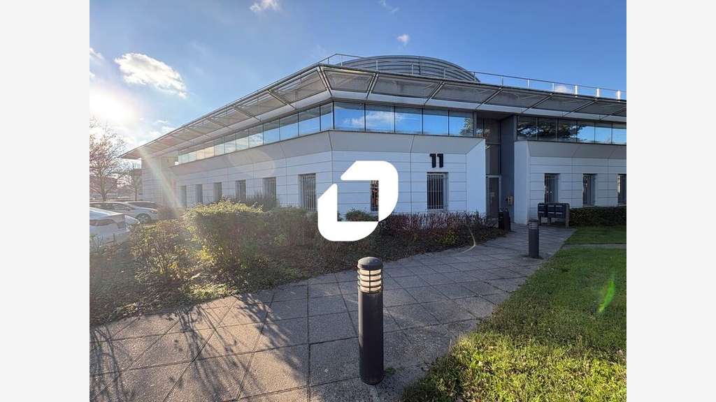 A louer Bureaux 450m² Bron