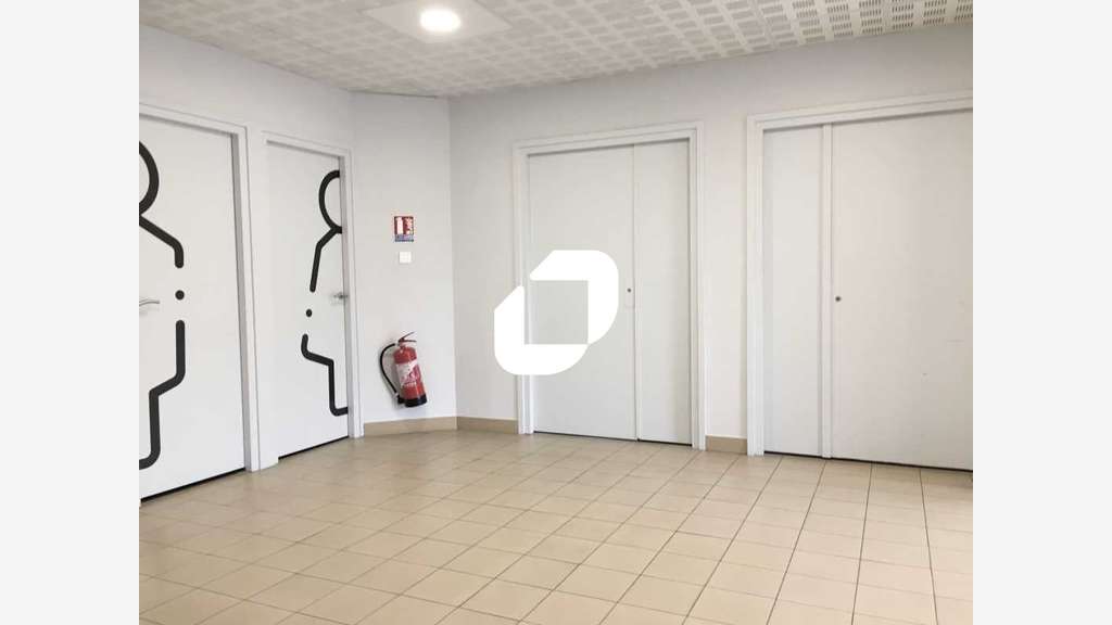 A louer Bureaux 362m² Bron