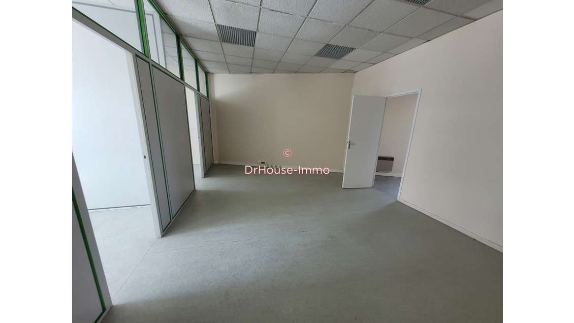 A louer ensemble de 4 bureaux à Bruay hyper centre