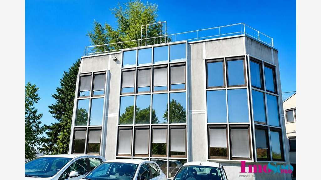 A louer bureaux 95m² R+1 parc tertiaire à Bruges