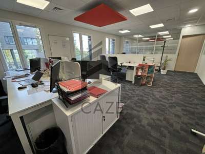 Bureaux aménagés 147m² à louer à Bruges