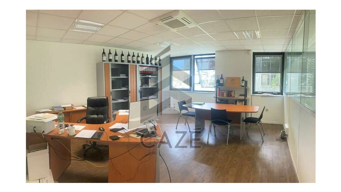 Bureaux 175m² RDC à louer à Bruges Les Aubiers