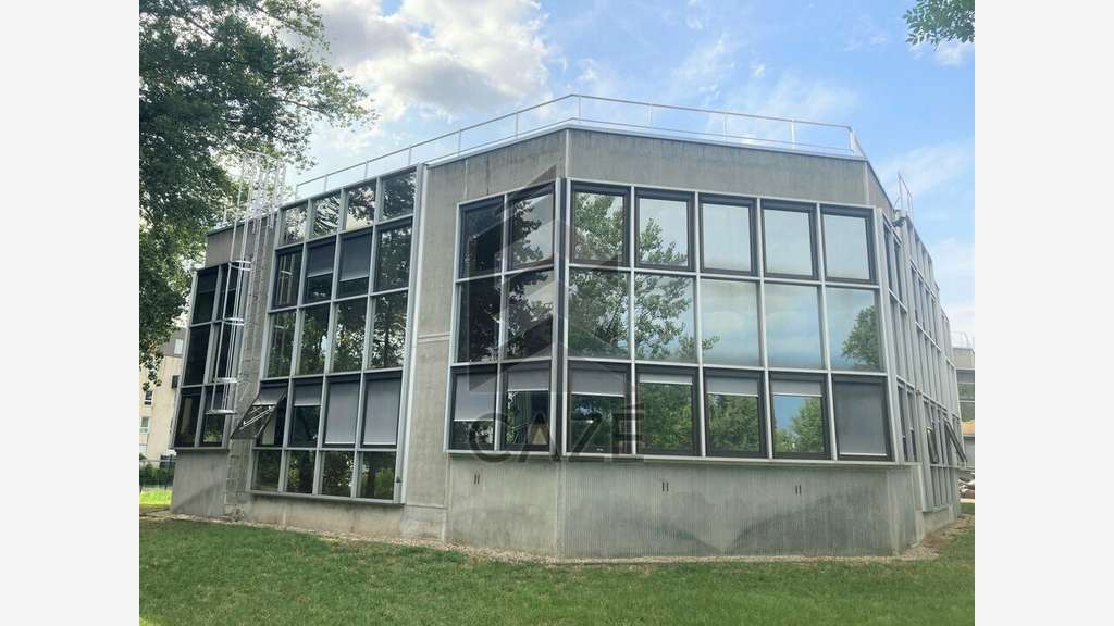 Bureaux 175m² RDC à louer à Bruges Les Aubiers