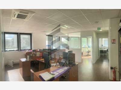 Bureaux 175m² RDC à louer à Bruges Les Aubiers
