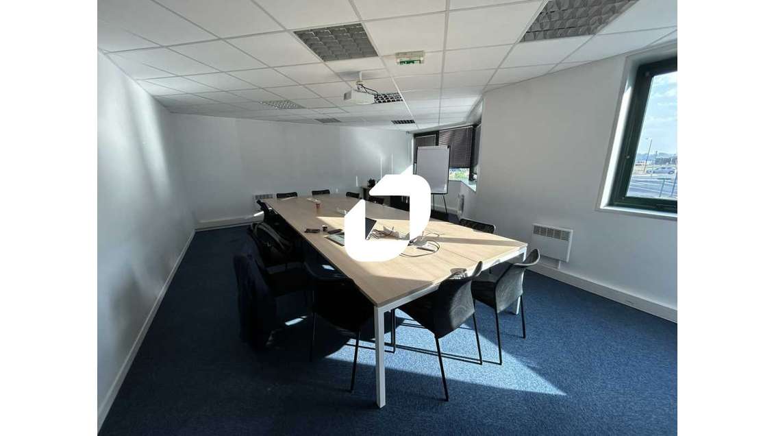 A louer Bureaux 222m² Bruges