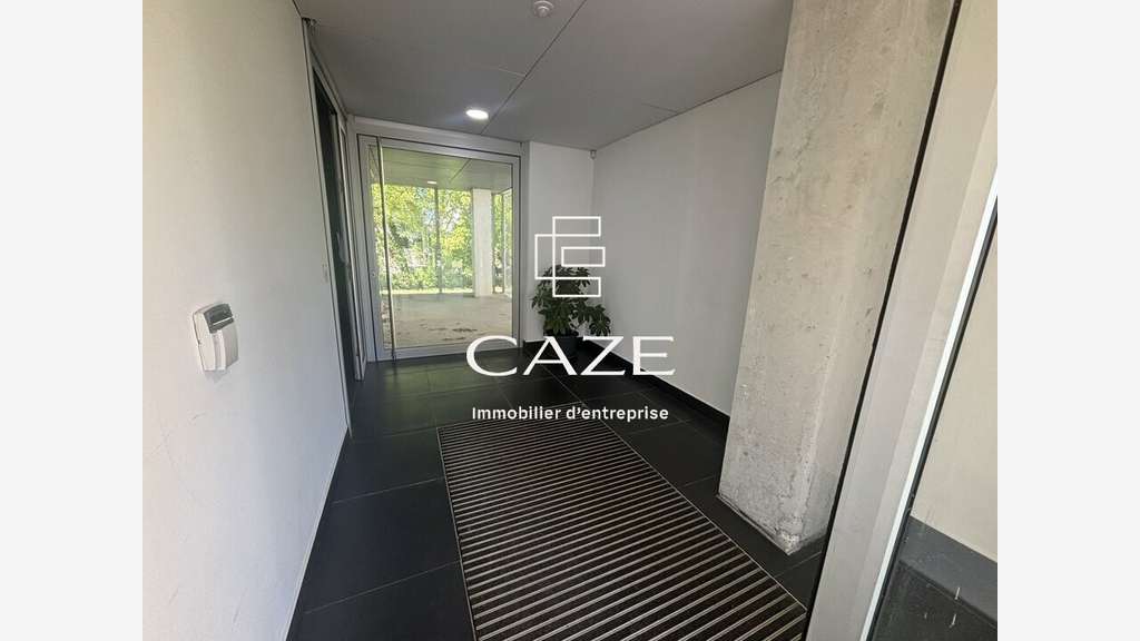 Bureaux aménagés de 484m² à louer à Bruges