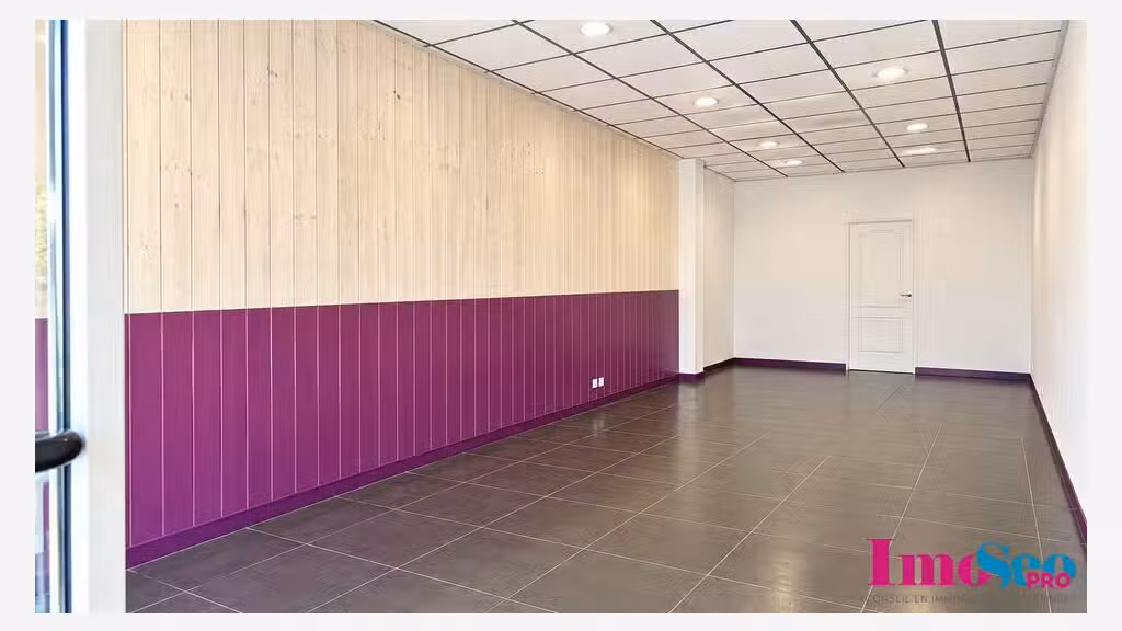 Bureaux 53m² à louer en centre ville de Bruges