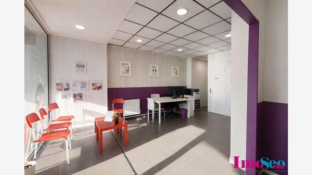 Bureaux 53m² à louer en centre ville de Bruges