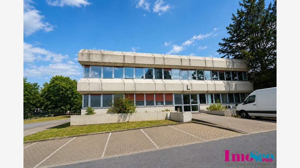 A louer bureaux de 400m² en R+1 à Bordeaux-Lac