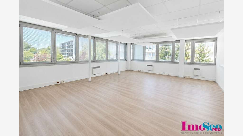 Bureaux 300m² à louer secteur tertiaire Bordeaux