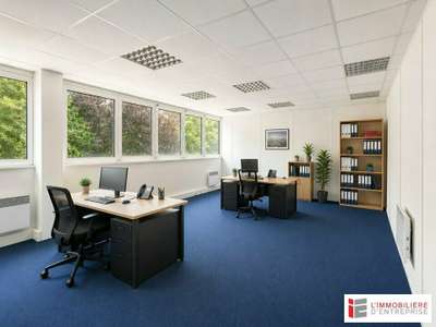 A louer bureaux 393m² R+1 Bruz accès rapide Rennes