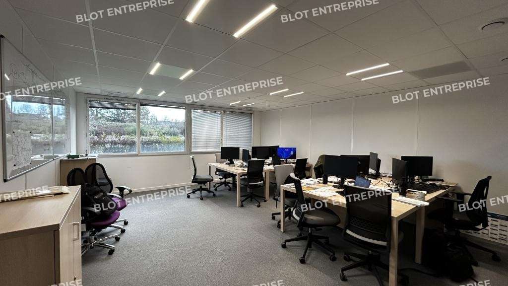 A louer bureaux 278m² à Rennes Sud à Bruz