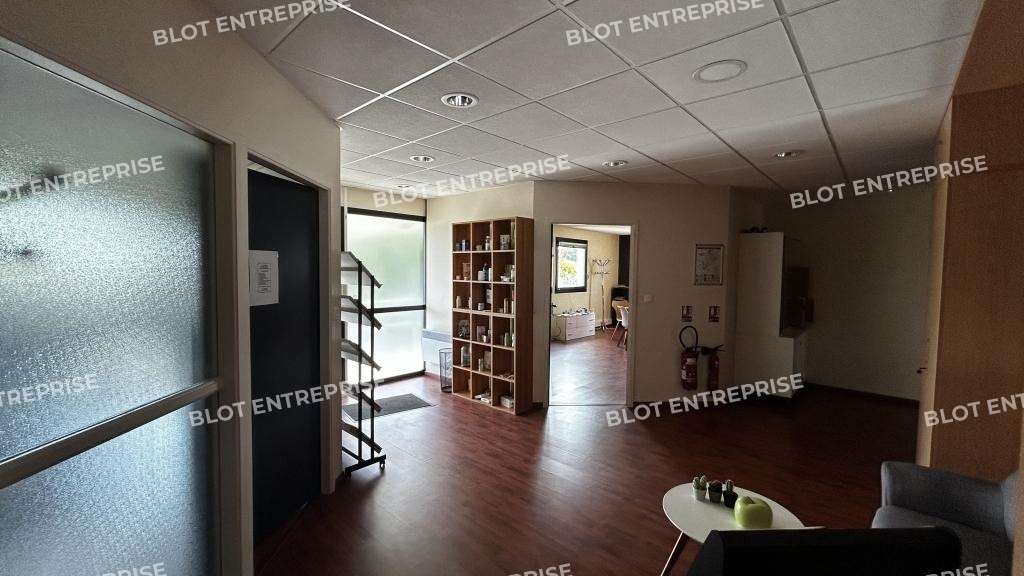 A louer bureaux indépendants 207m² Bruz