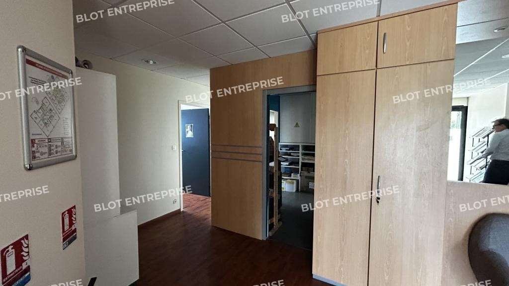A louer bureaux indépendants 207m² Bruz