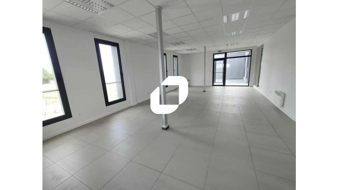 A louer Bureaux 125m² Buc