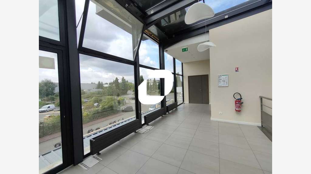 A louer Bureaux 125m² Buc