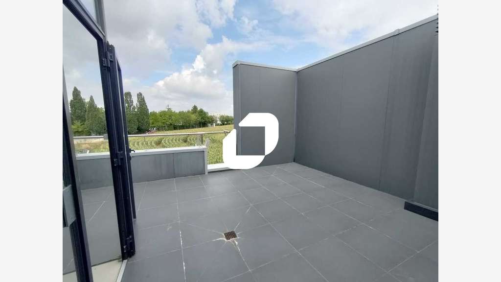 A louer Bureaux 125m² Buc