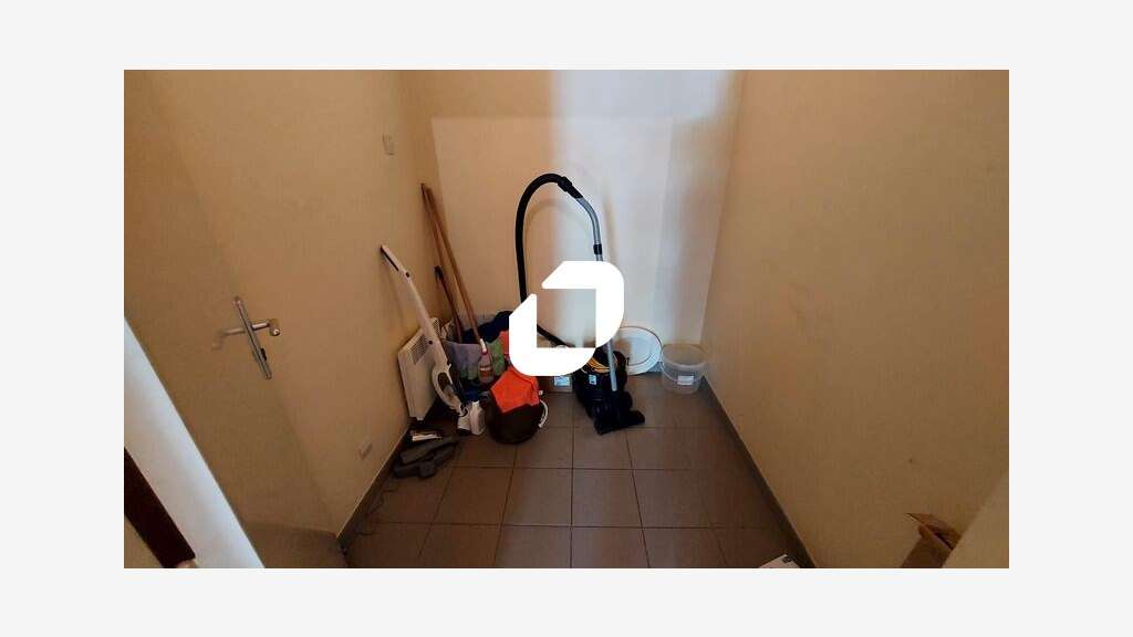 A louer Bureaux 92m² Buchelay