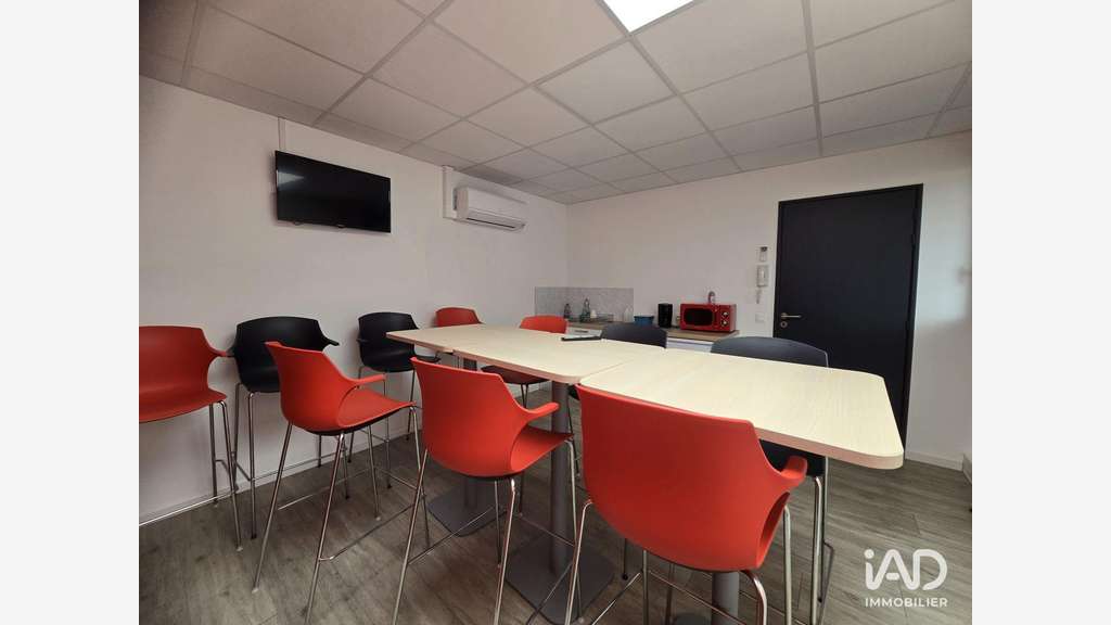 A louer bureau 16m² R+1 à Buros centre d'affaires
