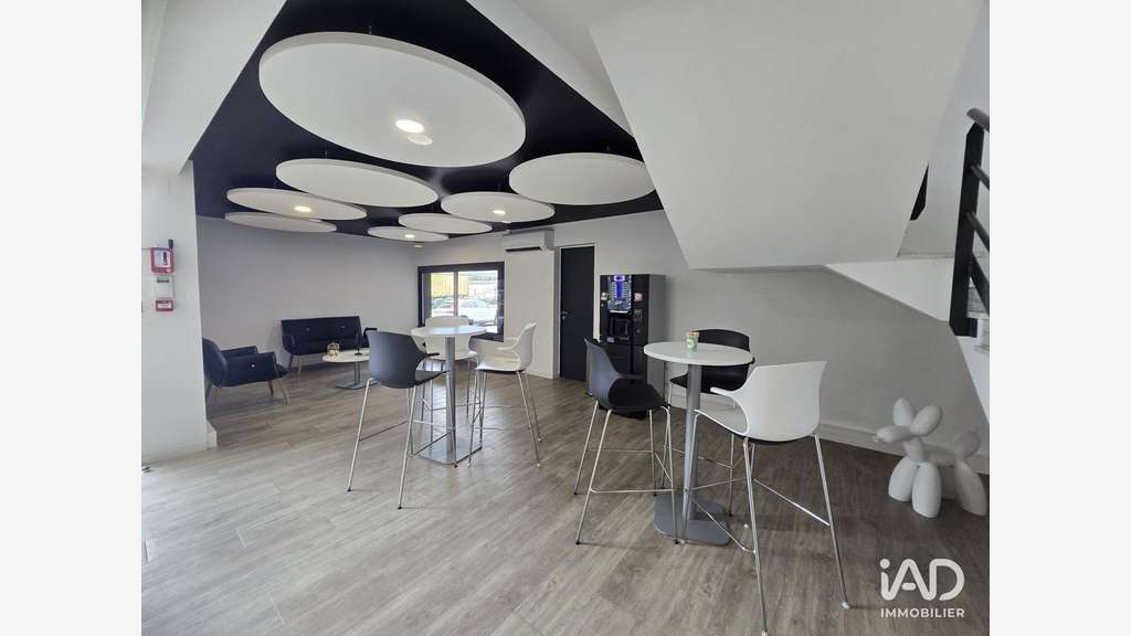 A louer bureau 16m² R+1 à Buros centre d'affaires