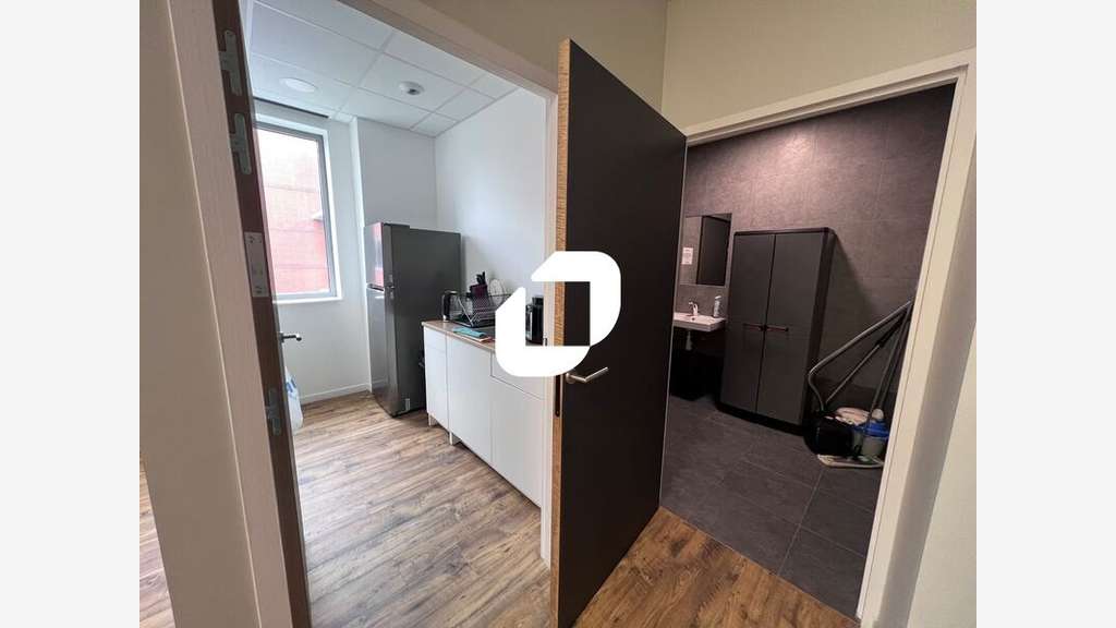 A louer Bureaux 83m² Bussy saint georges