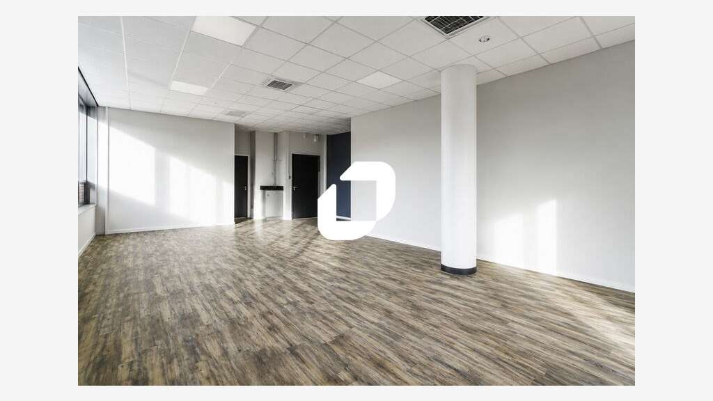 A louer Bureaux 83m² Bussy saint georges