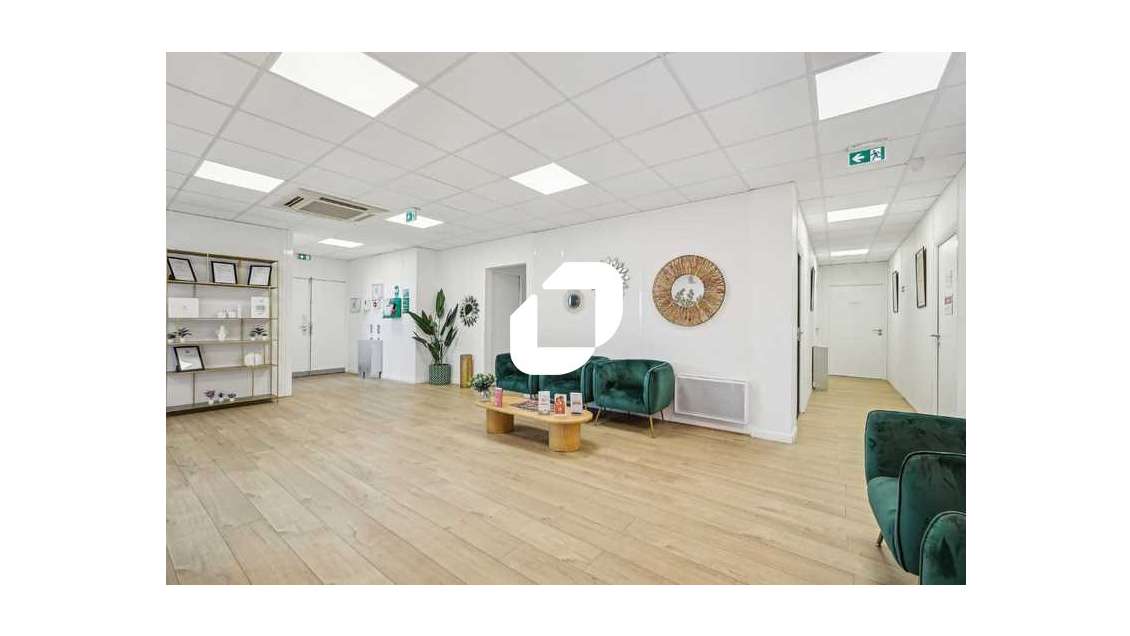 A louer Bureaux 278m² Cachan