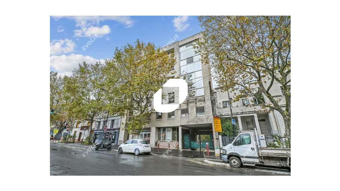 A louer Bureaux 2259m² Cachan