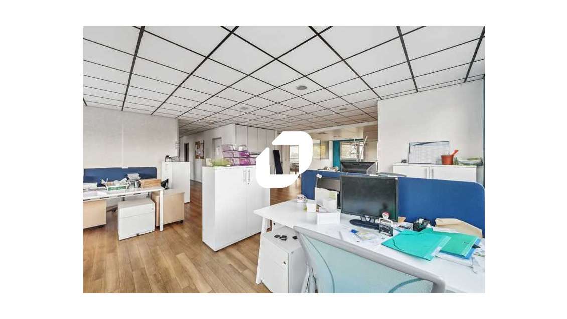 A louer Bureaux 211m² Cachan