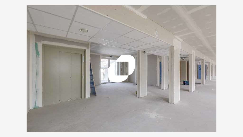 A louer Bureaux 780m² Cachan