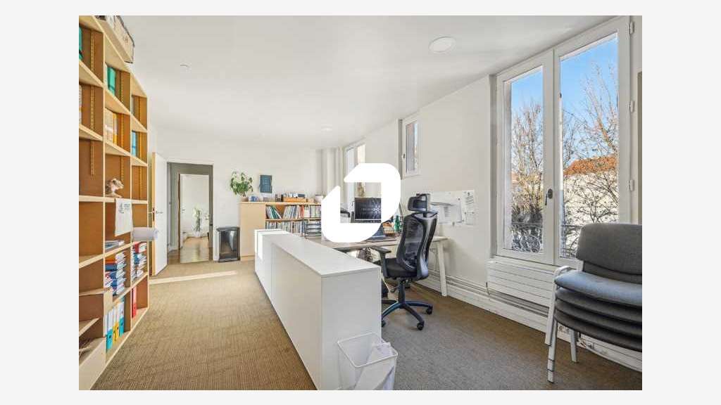 A louer Bureaux 212m² Cachan