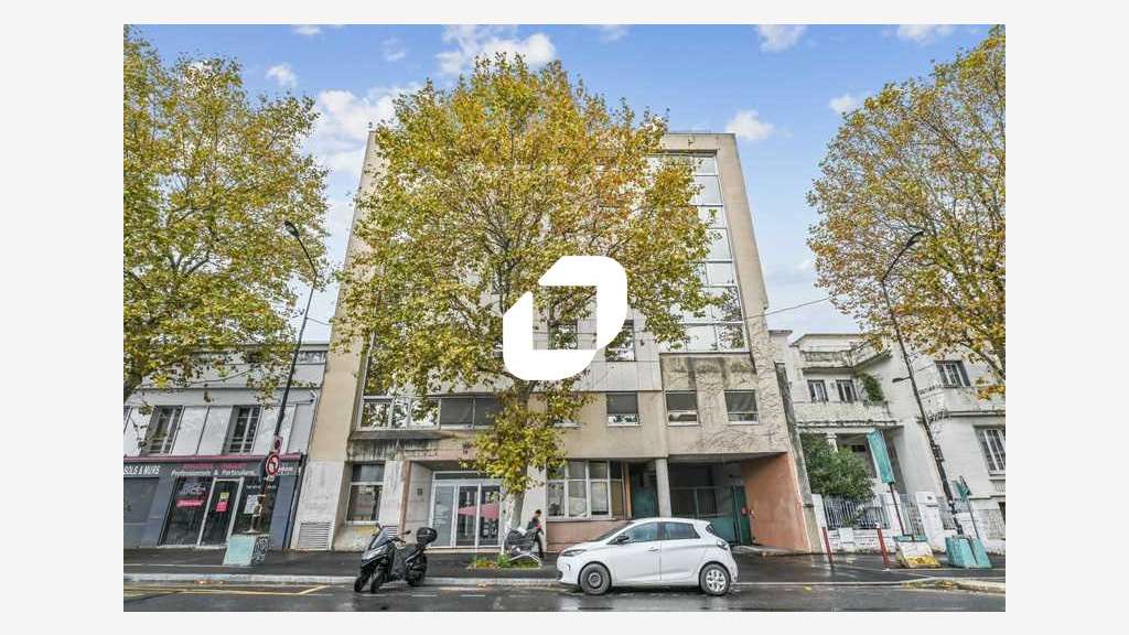 A louer Bureaux 2259m² Cachan
