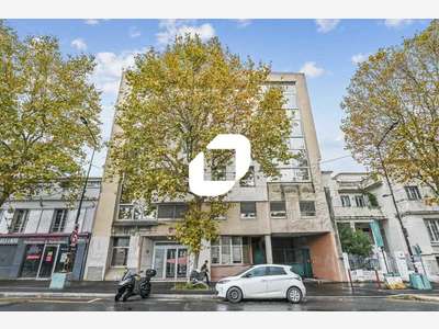 A louer Bureaux 2259m² Cachan