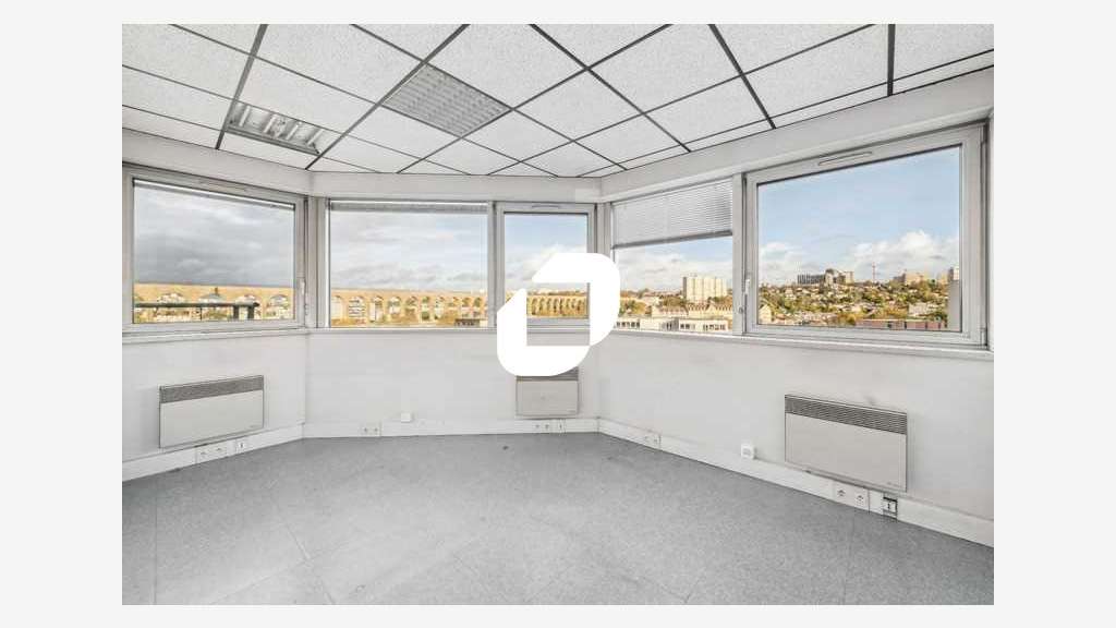 A louer Bureaux 257m² Cachan