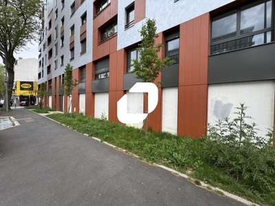 A louer Bureaux 371m² Cachan
