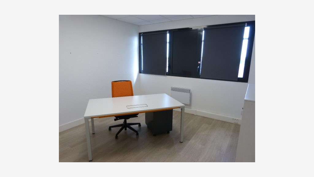 Bureaux 100m² R+2 à louer au Sud de Caen