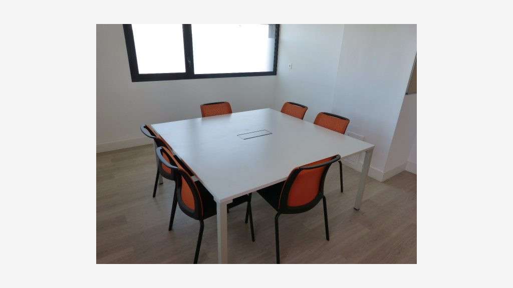 Bureaux 100m² R+2 à louer au Sud de Caen