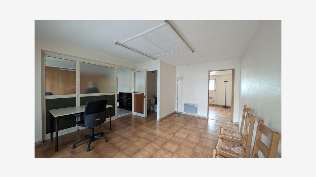 A louer bureaux lumineux 88m² avec terrasse Calais