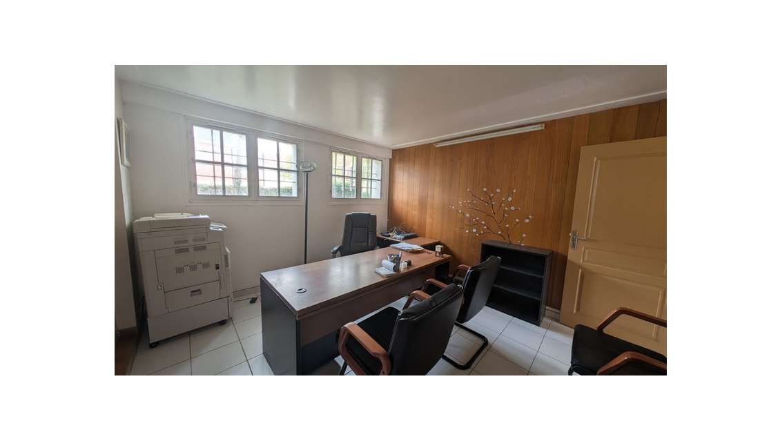 A louer bureaux lumineux 88m² avec terrasse Calais