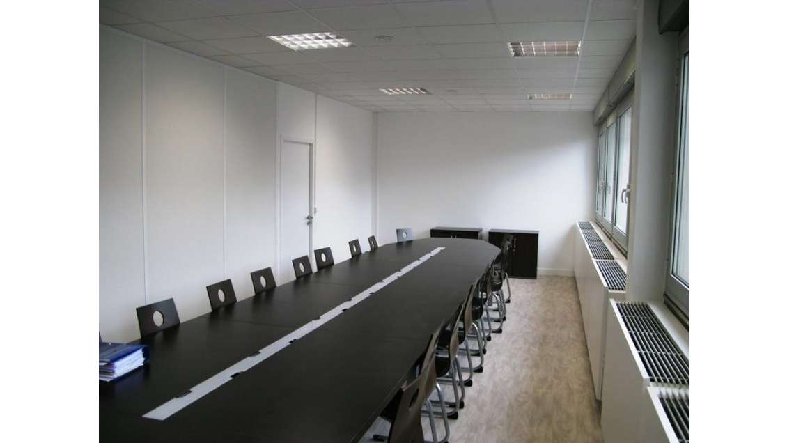 A louer bureaux 142m² réno avec services à Calais