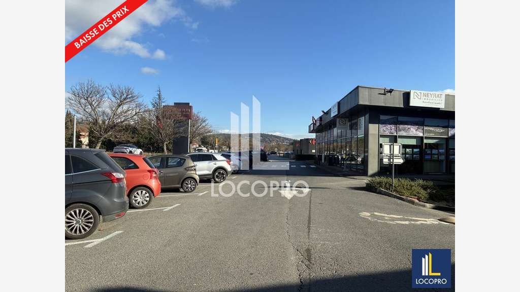 A louer bureaux 96m² zone commerciale de Callian